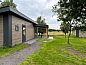 Guest house 260616 • Holiday property Het Friese platteland • Ruim 6-persoons chalet met terras nabij natuurgebied de  • 4 of 16