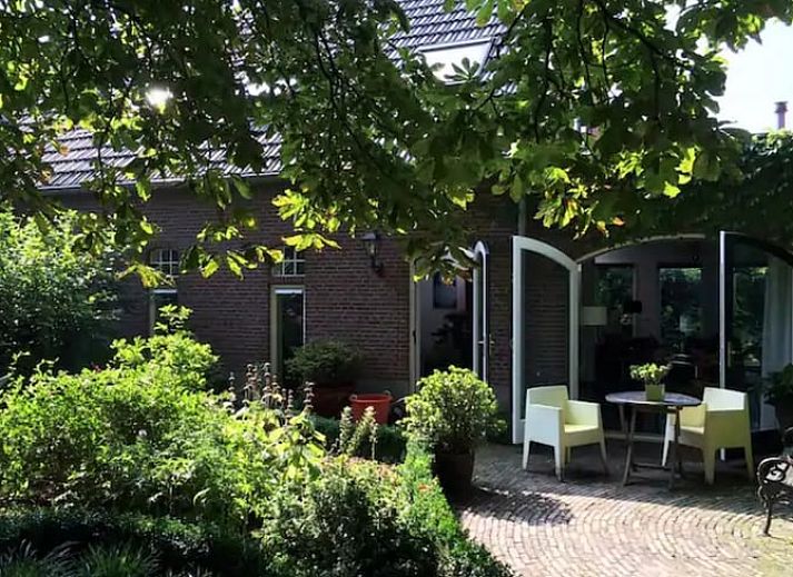 Guest house 281102 • Holiday property Rivierengebied • Vakantiehuis in Zevenaar 