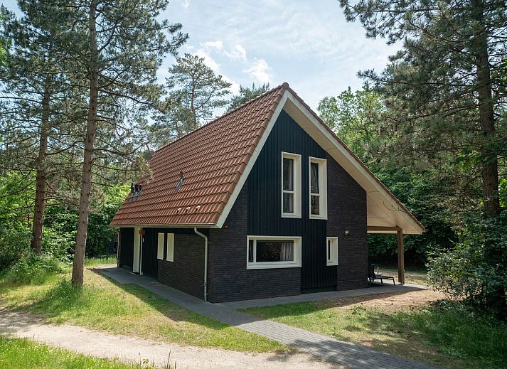 Guest house 321161 • Bungalow Veluwe • Miggelenberg | 8-persoons bungalow | 8L 