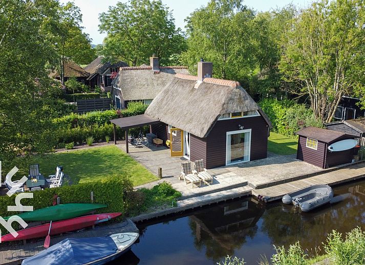 Verblijf 550160 • Vakantiewoning Noordwest Overijssel • Gezellig 5 persoons vakantiehuis aan het water in hartje 