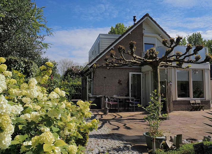 Guest house 600611 • Holiday property Schouwen-Duiveland • Ruime vrijstaande vijf persoons vakantiewoning in Bruinisse 