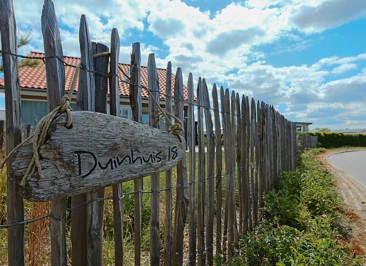 Guest house 600732 • Holiday property Schouwen-Duiveland • Vakantiehuis Zonnedorp 18, "Duinhuis 18"