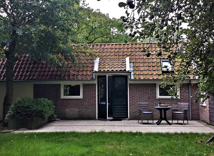 Guest house 621045 • Holiday property Walcheren • Sfeervol 3 persoons vakantiehuis in Veere 1500 meter van het 