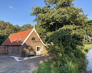 Verblijf 2614405 • Vakantiewoning Het Friese platteland • 2-persoons boerderijhuisje vlakbij het Sneekermeer 