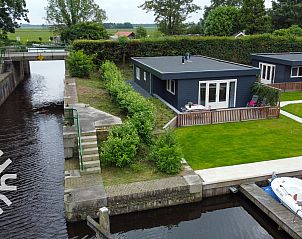 Verblijf 2617302 • Vakantiewoning Het Friese platteland • Aan de rivier de Tjonger gelegen 4 pers. vakantiehuis 