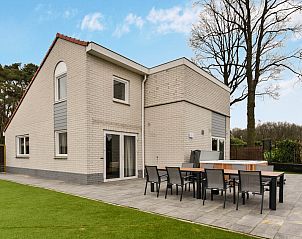 Guest house 3827100 • Holiday property Noord Limburg • Wellness Villa 6 