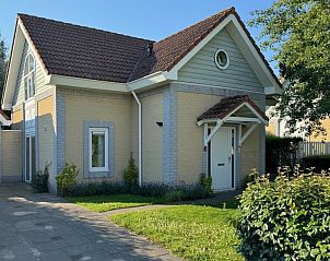 Guest house 5903502 • Holiday property Noord-Beveland • Leuke villa aan het strand 